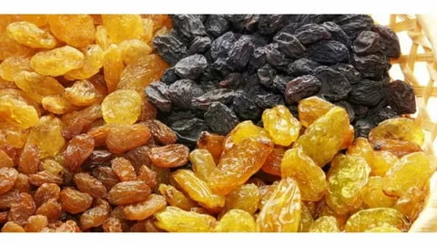 تصویر 4 از خرید جدید ترین انواع کشمش آجیلی